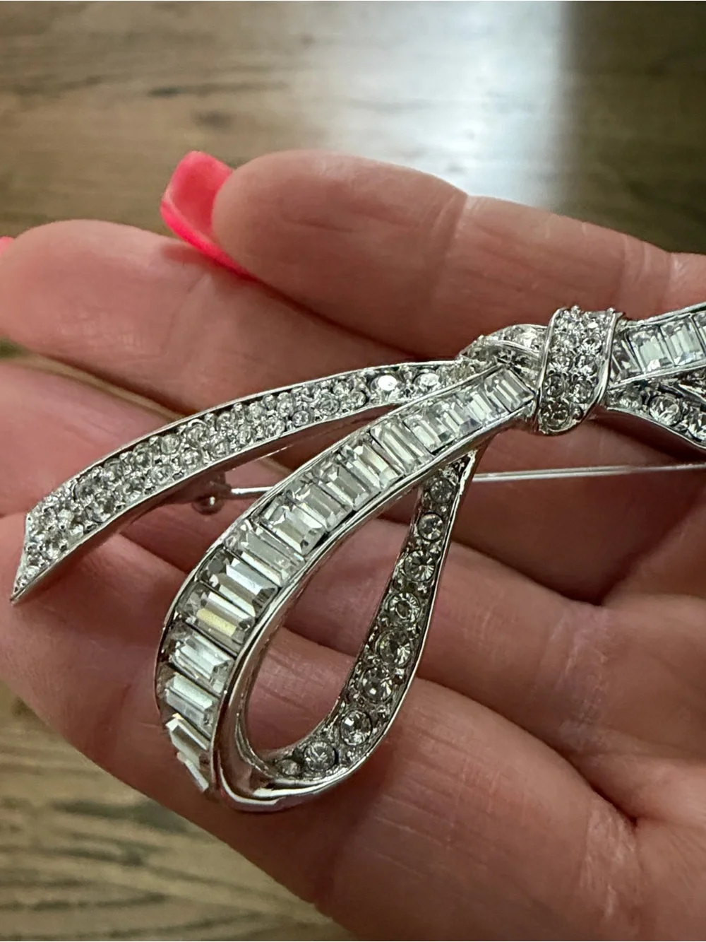 Nolan Miller sparkling bow